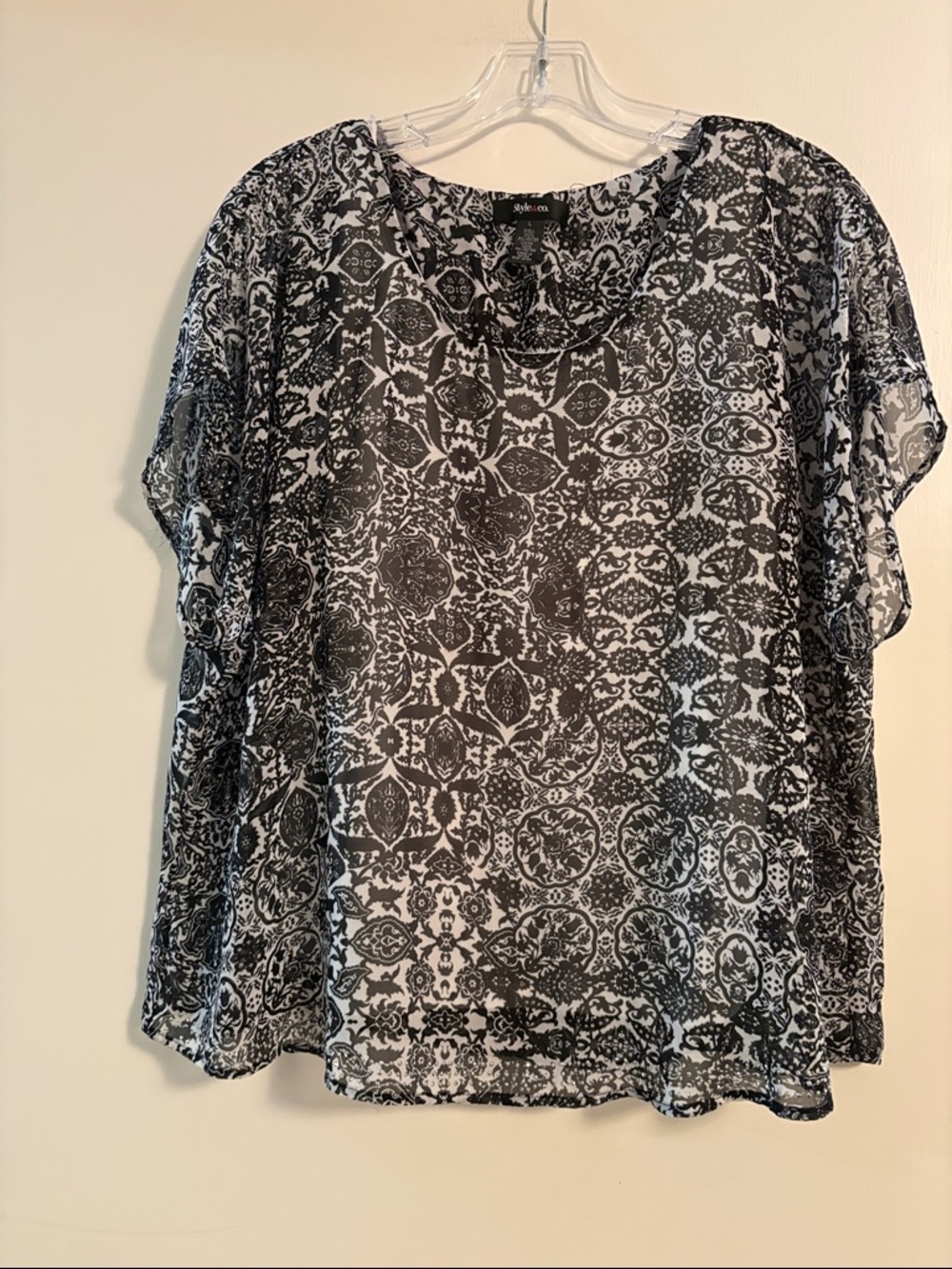 🎹 Style & Co. Blouse
       With Silver Bling